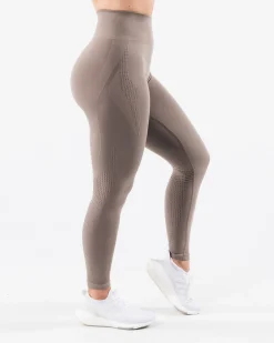 Amplify Contour Legging