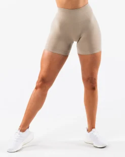 Amplify Contour Short 5