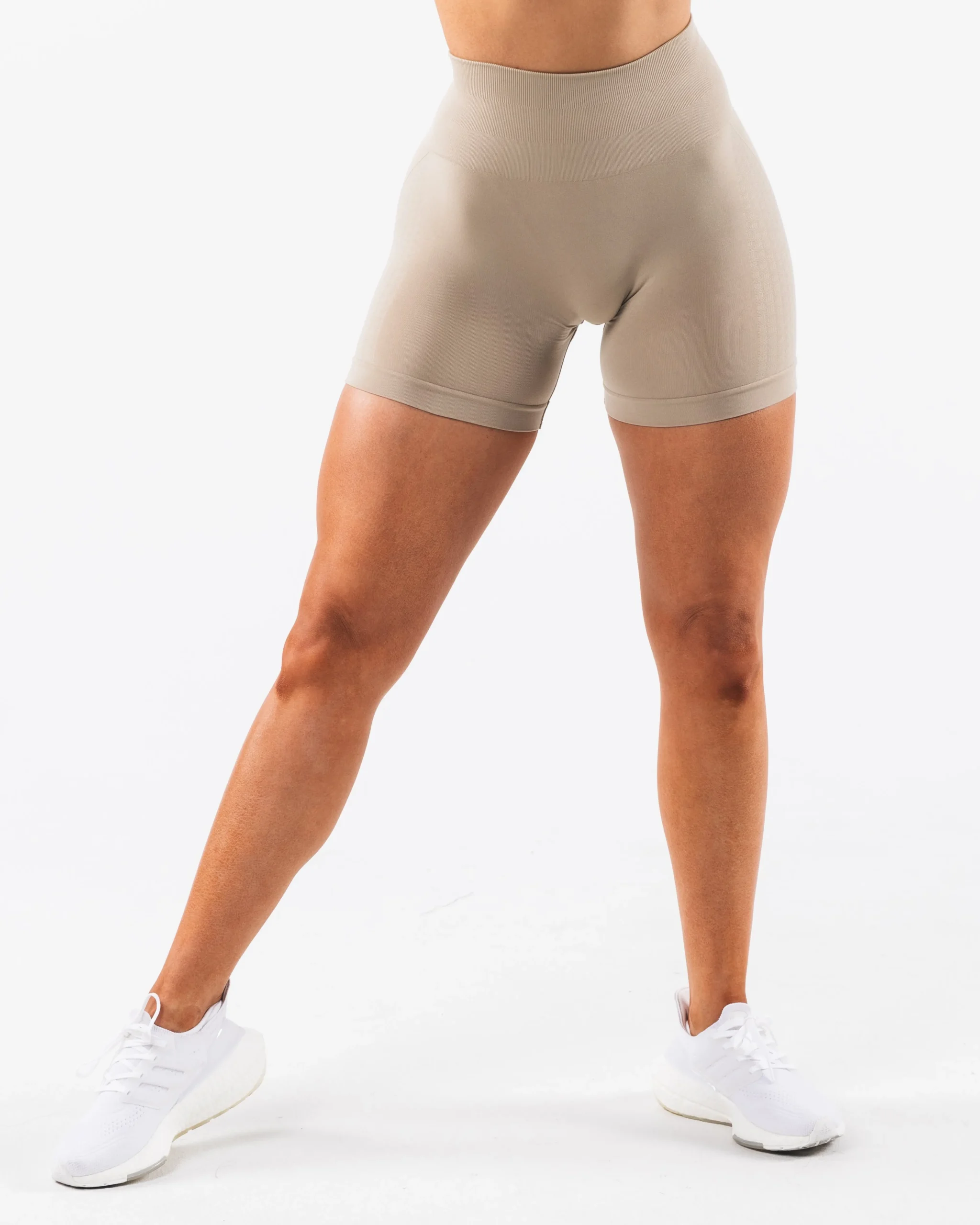 Amplify Contour Short 5"