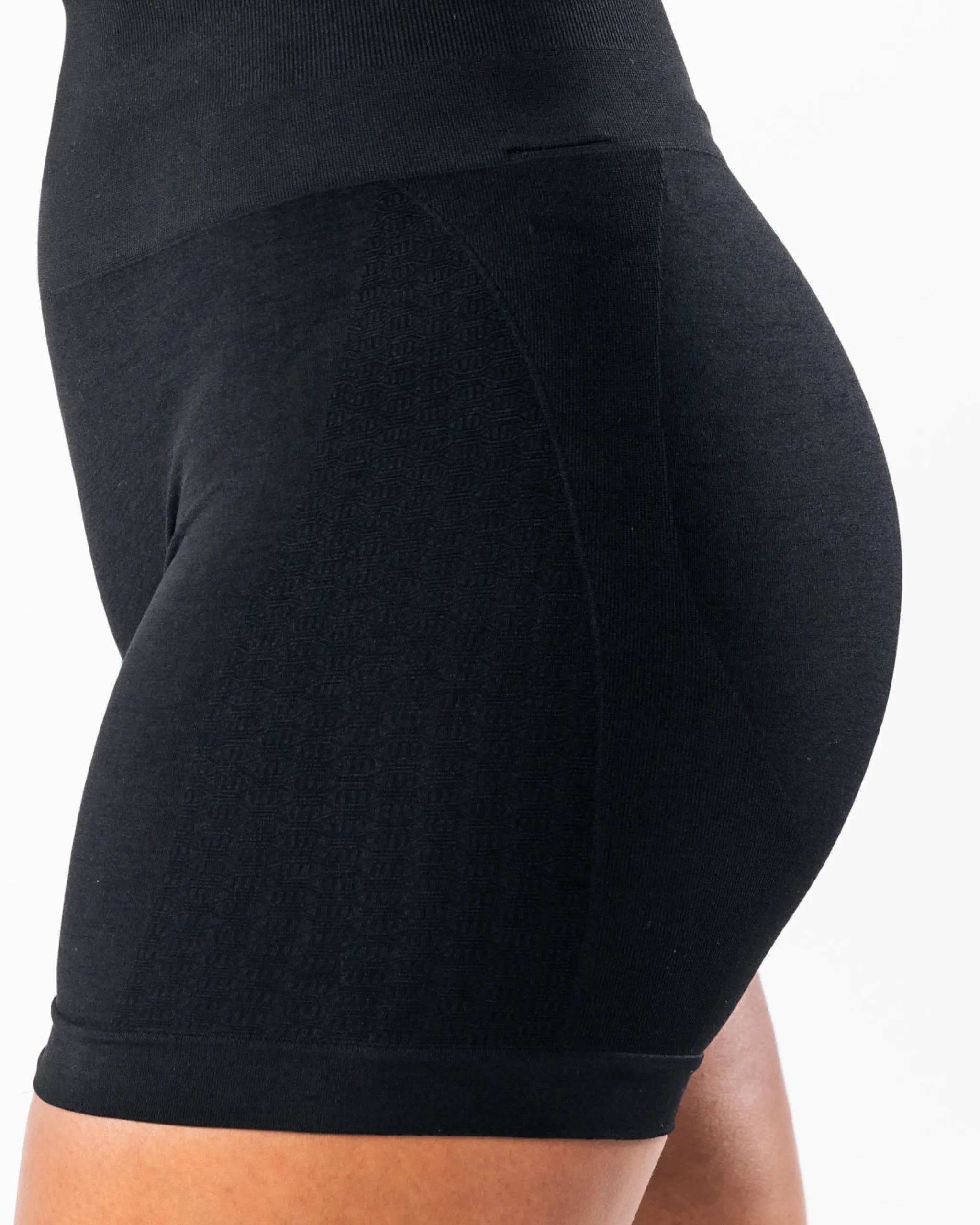 Amplify Contour Short 5"