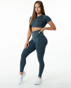 Amplify Legging
