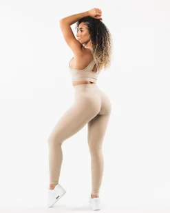 Amplify Legging