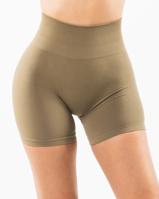 Amplify Short 4.5"
