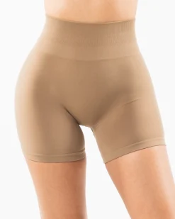 Amplify Short 4.5