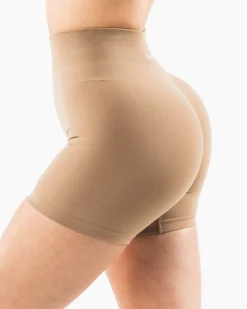 Amplify Short 4.5