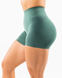 Amplify Short 4.5