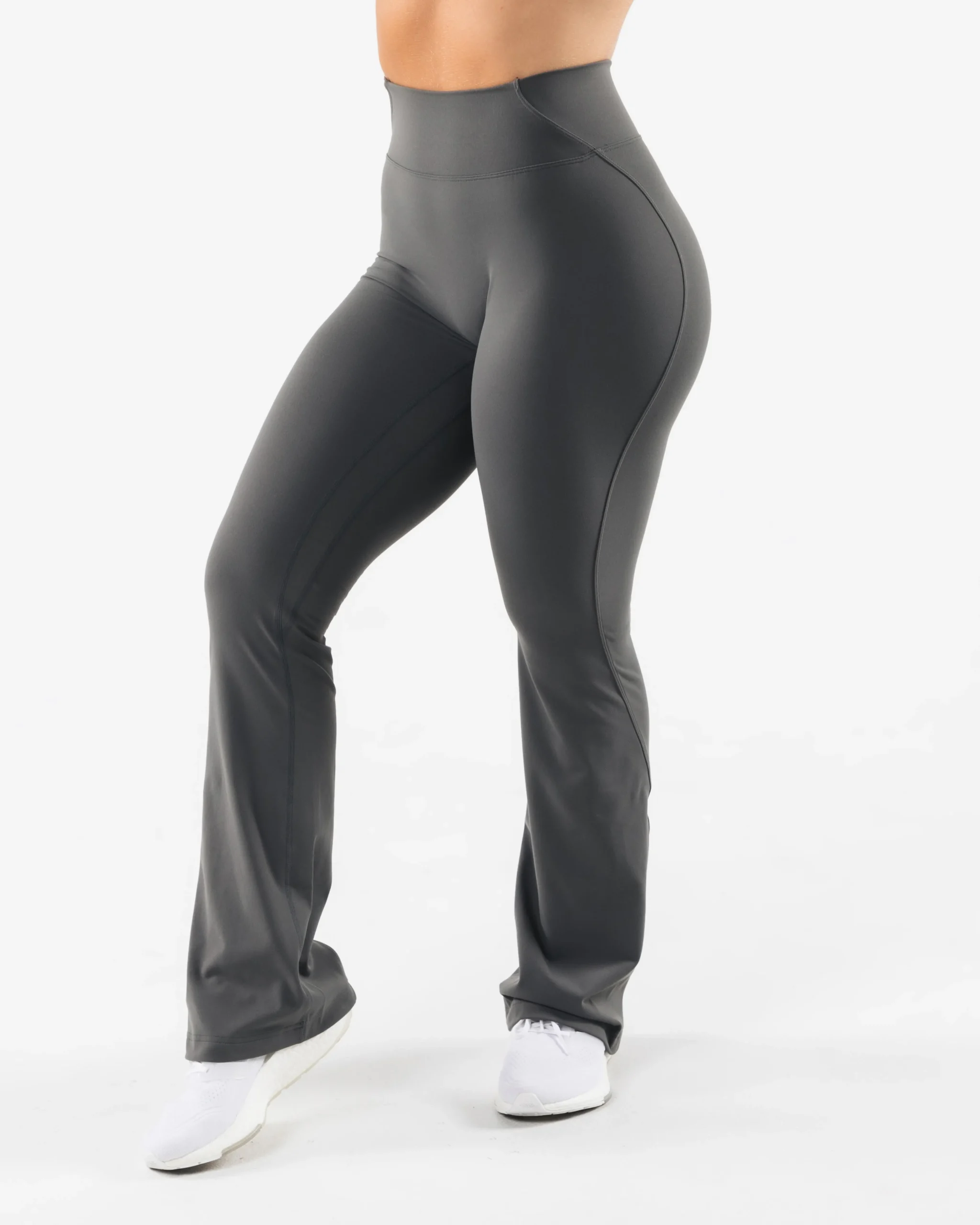 Aura Flared Pant