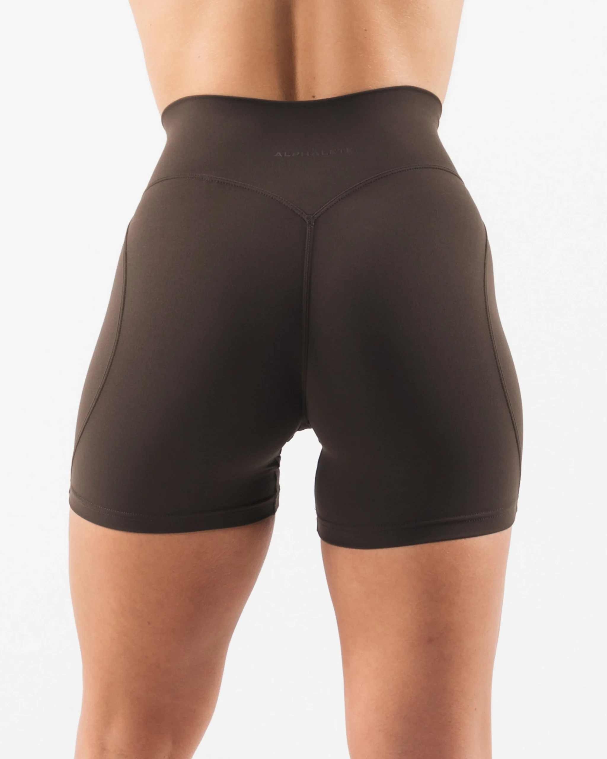 Aura Short 5"
