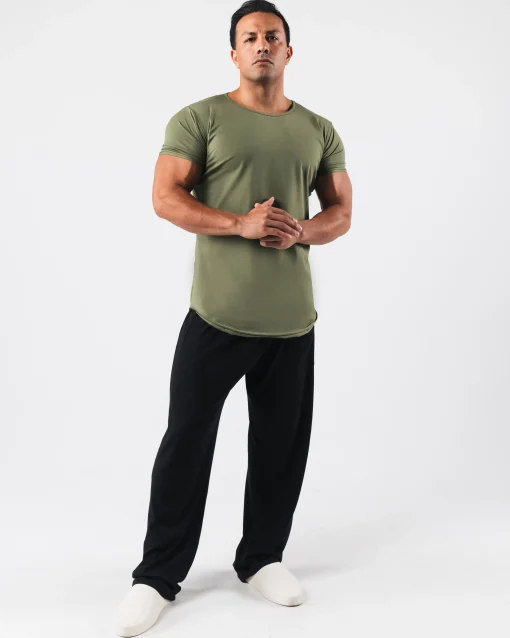 Essential Scoop Neck