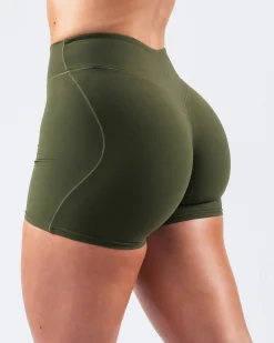 Everyday Core Short