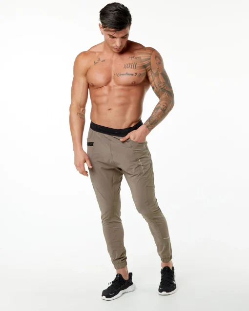 Studio Pant
