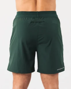 Studio Short 6"