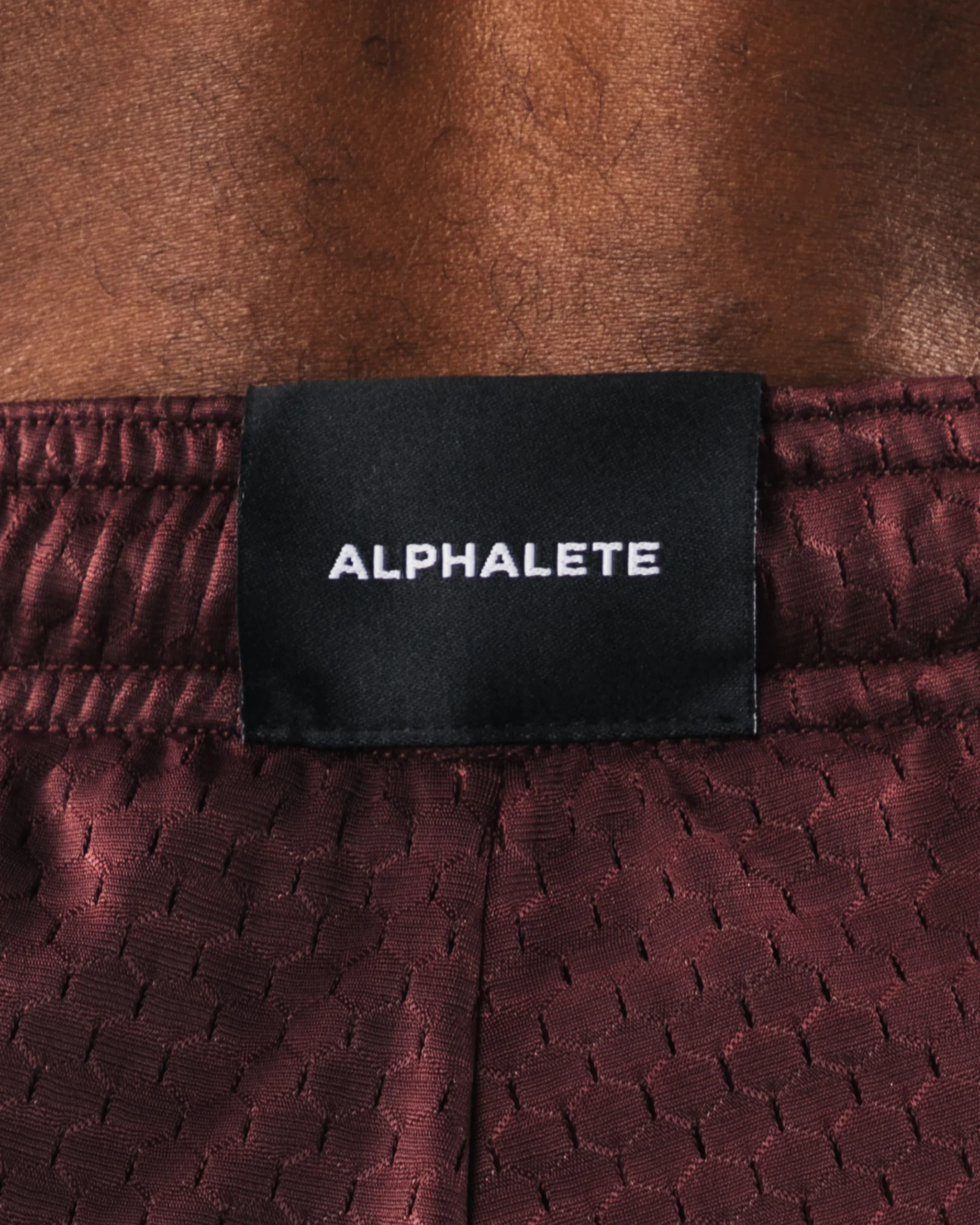 Wolf Head Mesh Short 6"